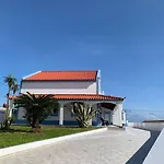 Дом отдыха Oceanview Sunset Retreat