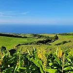 Дом отдыха Oceanview Sunset Retreat