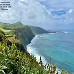 Дом отдыха Oceanview Sunset Retreat *