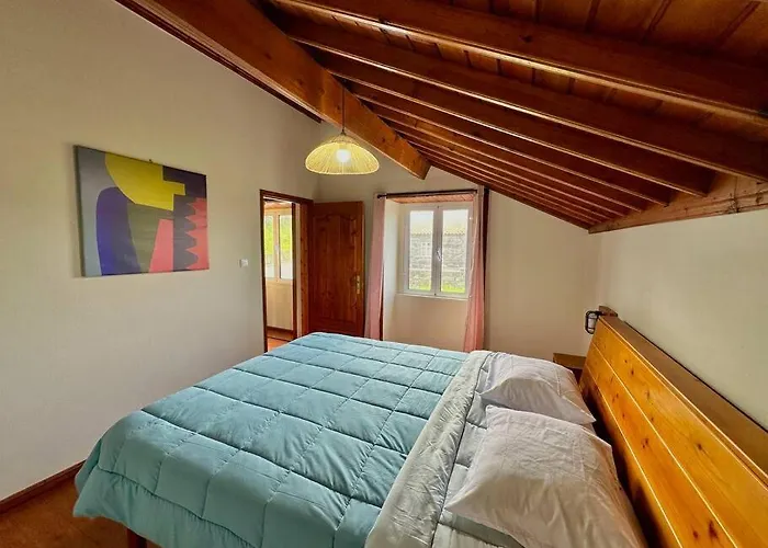 Oceanview Sunset Retreat Pilar