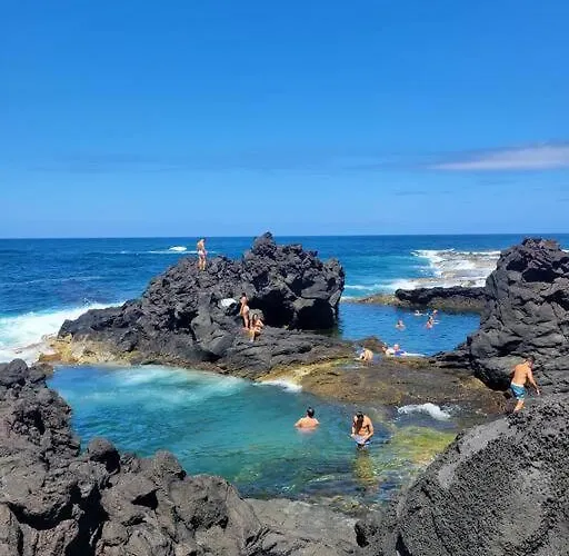 Oceanview Sunset Retreat Holiday home