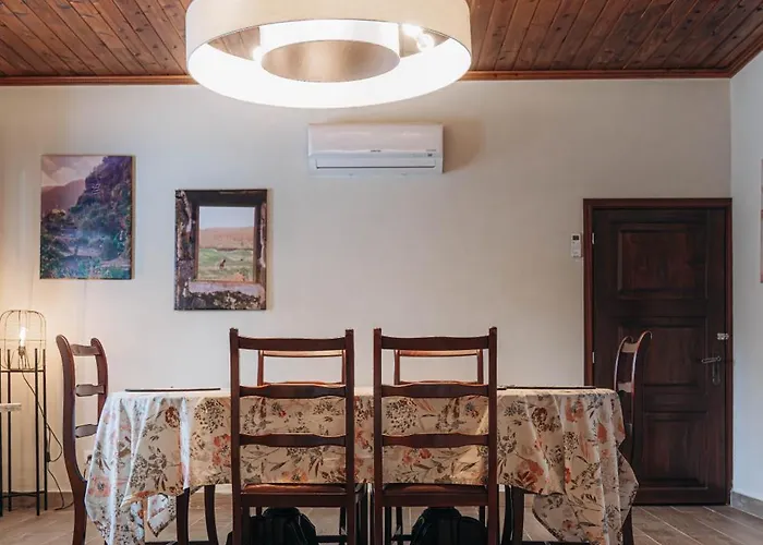 Oceanview Sunset Retreat 度假居